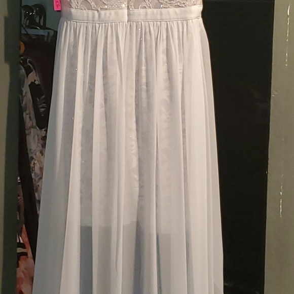 NWT MORGAN & CO Nude/Ivory Sparkle Lace Gown - Picture 6 of 8